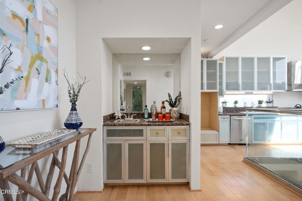 listing image 130729070057424387144