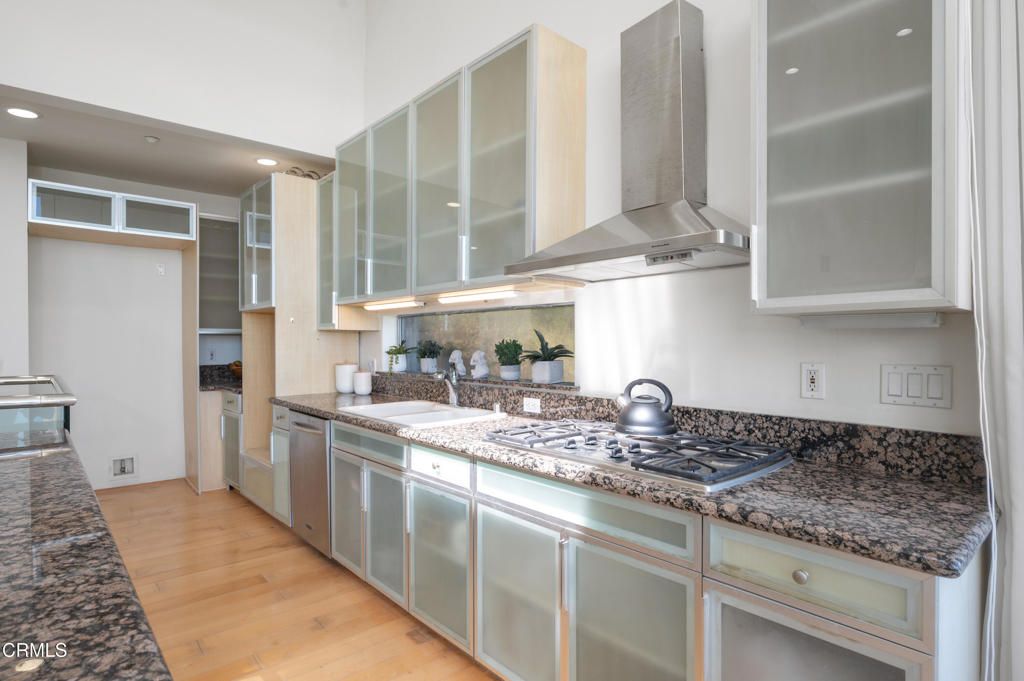 listing image 130723922134597827720