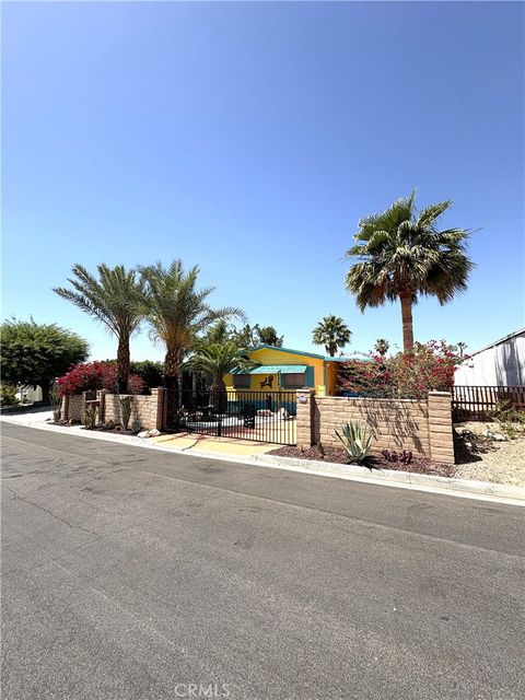 Tiny photo for 69580 Valley View Dr, Desert Hot Springs, CA 92241 (MLS # PW26086725)