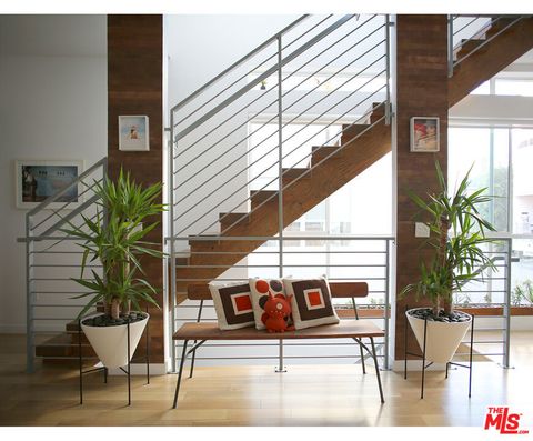 Photo of 1211 N Garbo Lane, Los Angeles, CA 90038 (MLS # 26657595)