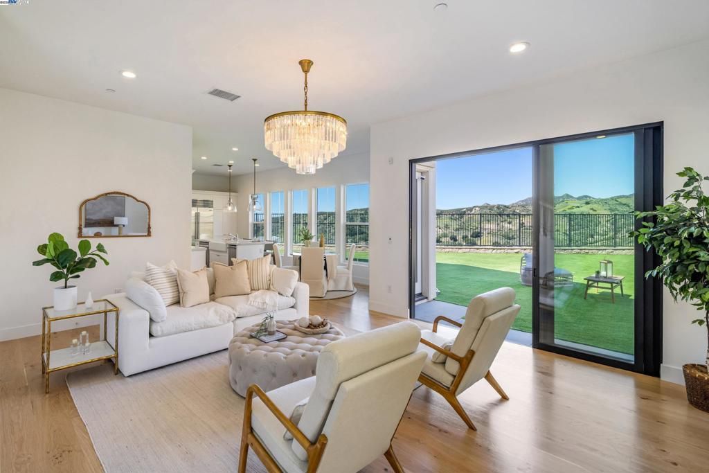 listing image 130721980310331651540