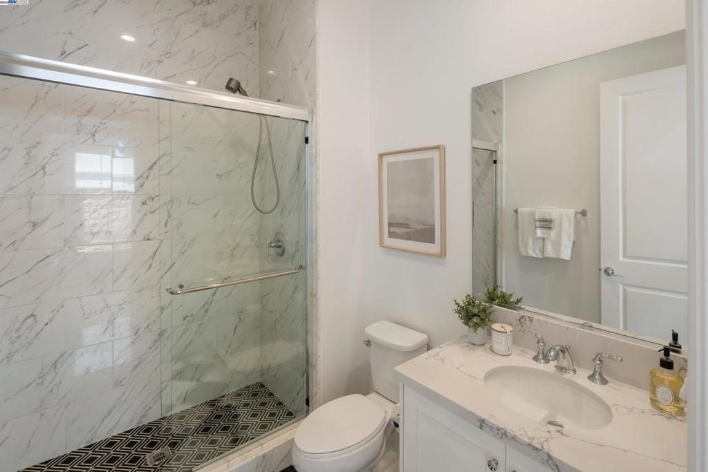 listing image 130721340780464193114