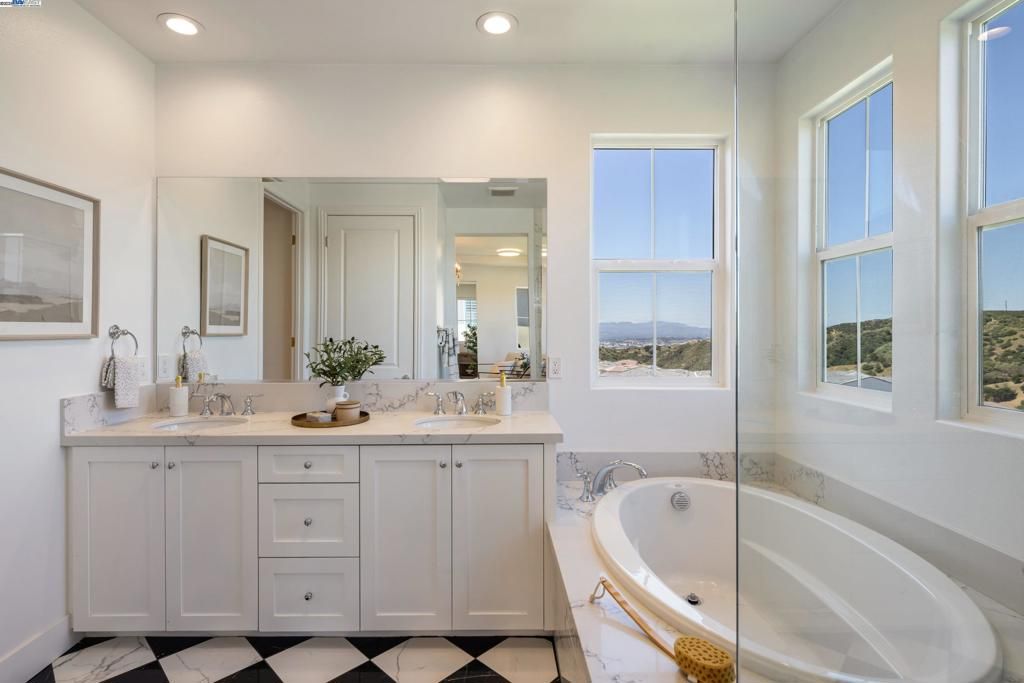 listing image 130724206664976022490