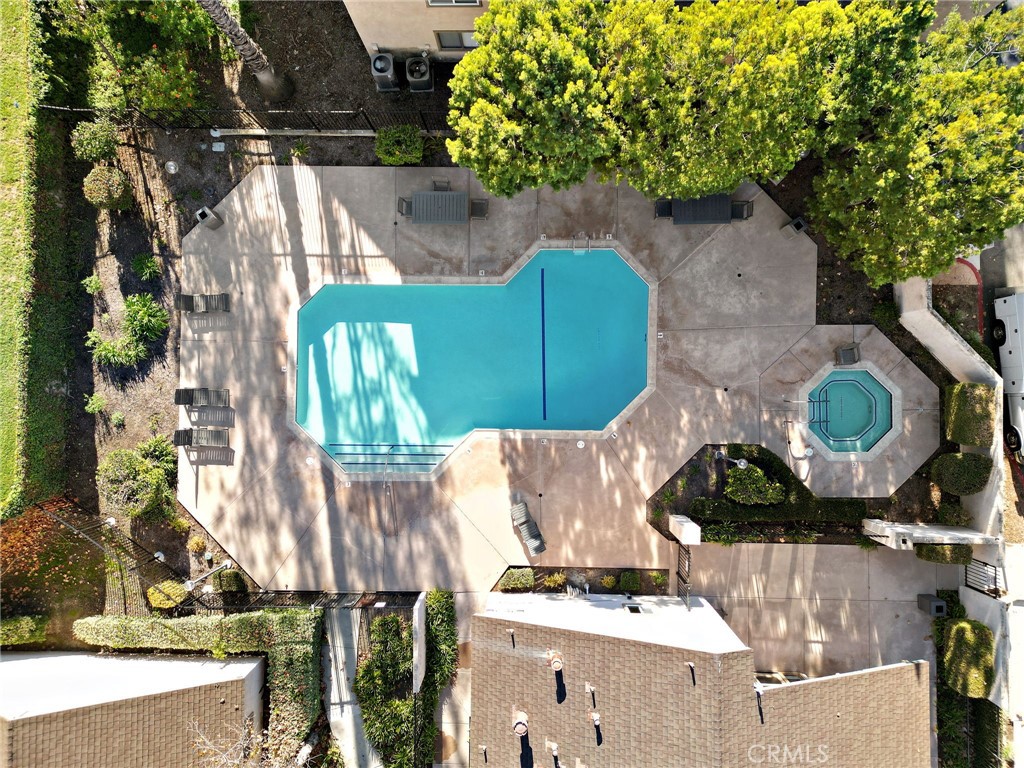 Serrano Creek Villas (SO) - Residential