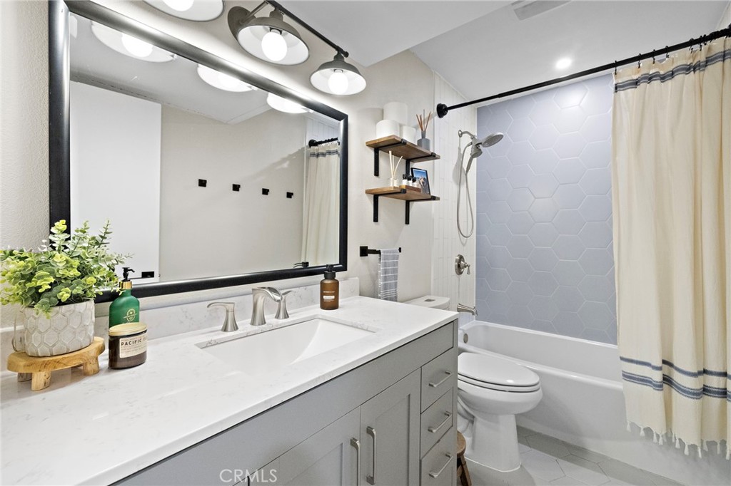 Serrano Creek Villas (SO) - Residential