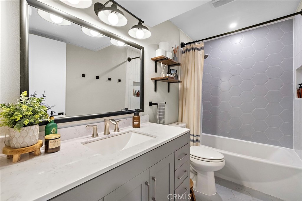 Serrano Creek Villas (SO) - Residential