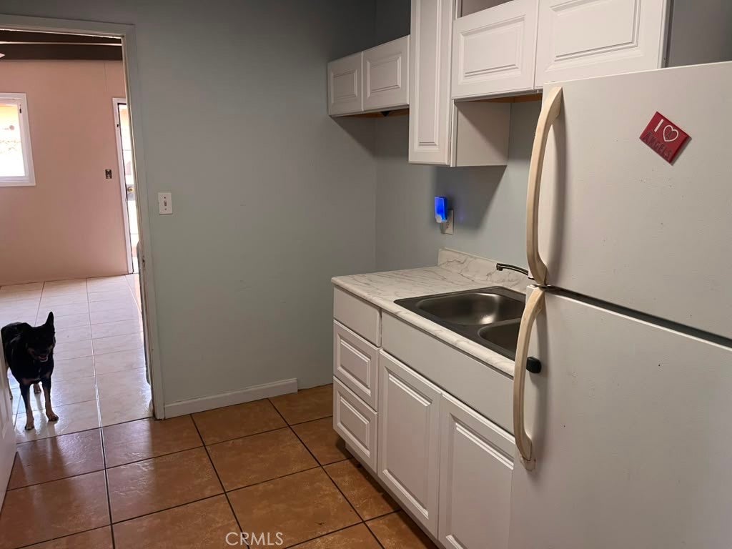 12427 Sungrove