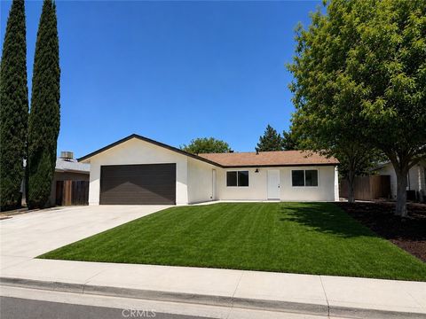 Photo of 1107 Patricia Ln, Paso Robles, CA 93446 (MLS # NS26111989)
