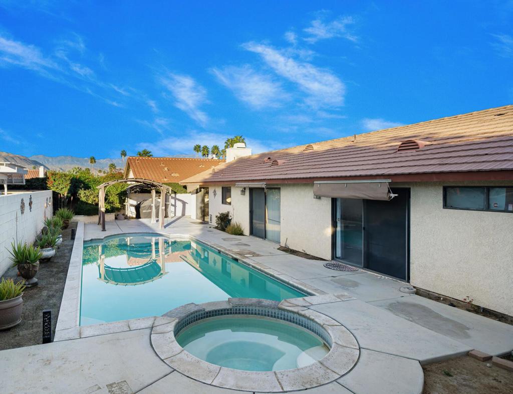 75451 Santa Fe Trail