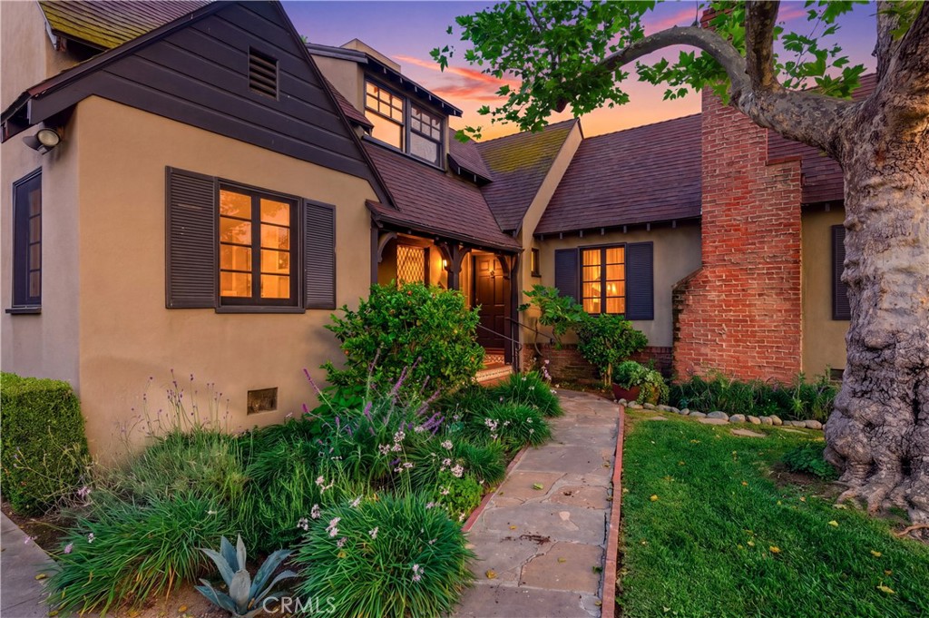 456 Segovia Avenue