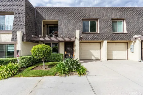 914 Fairview Avenue Unit 15, Arcadia, CA 91007 - MLS#: AR25230460