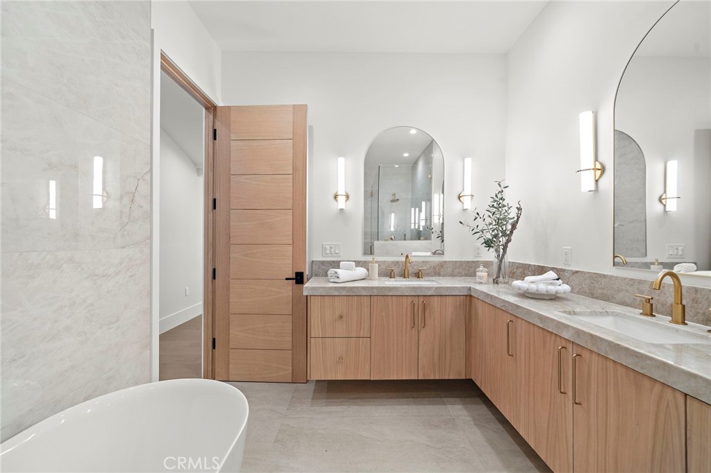 11 Jetty, Corona Del Mar CA 92625 - Photo 24