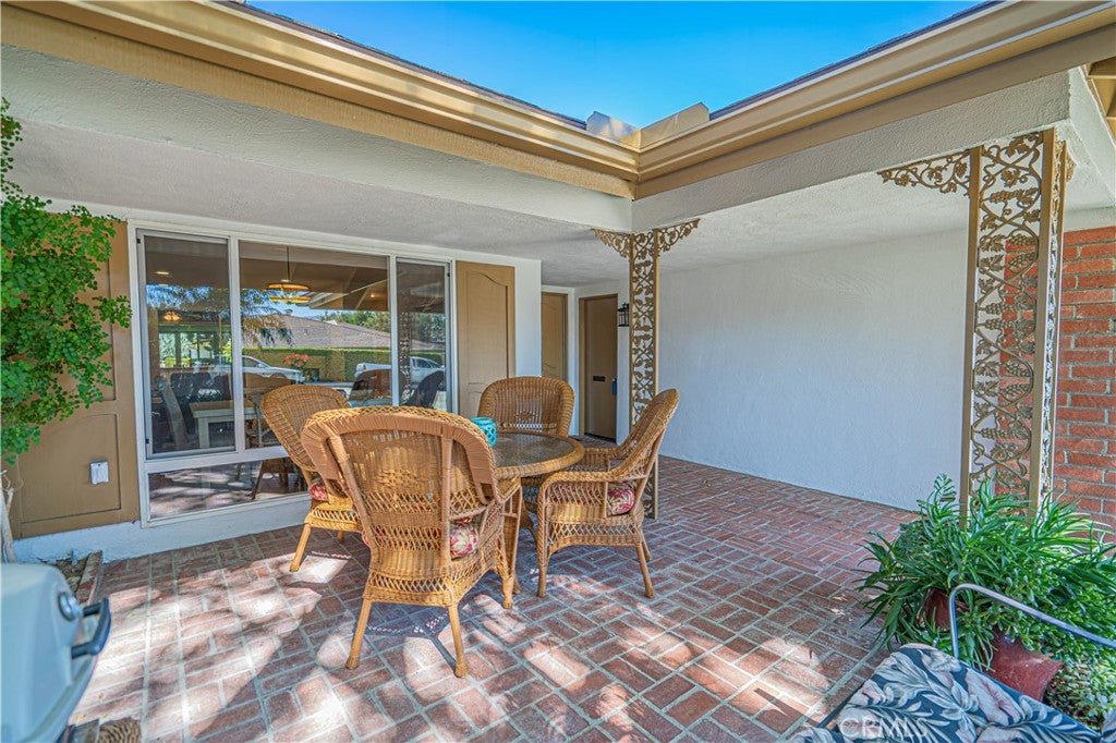 26811 Oak Branch Circle
