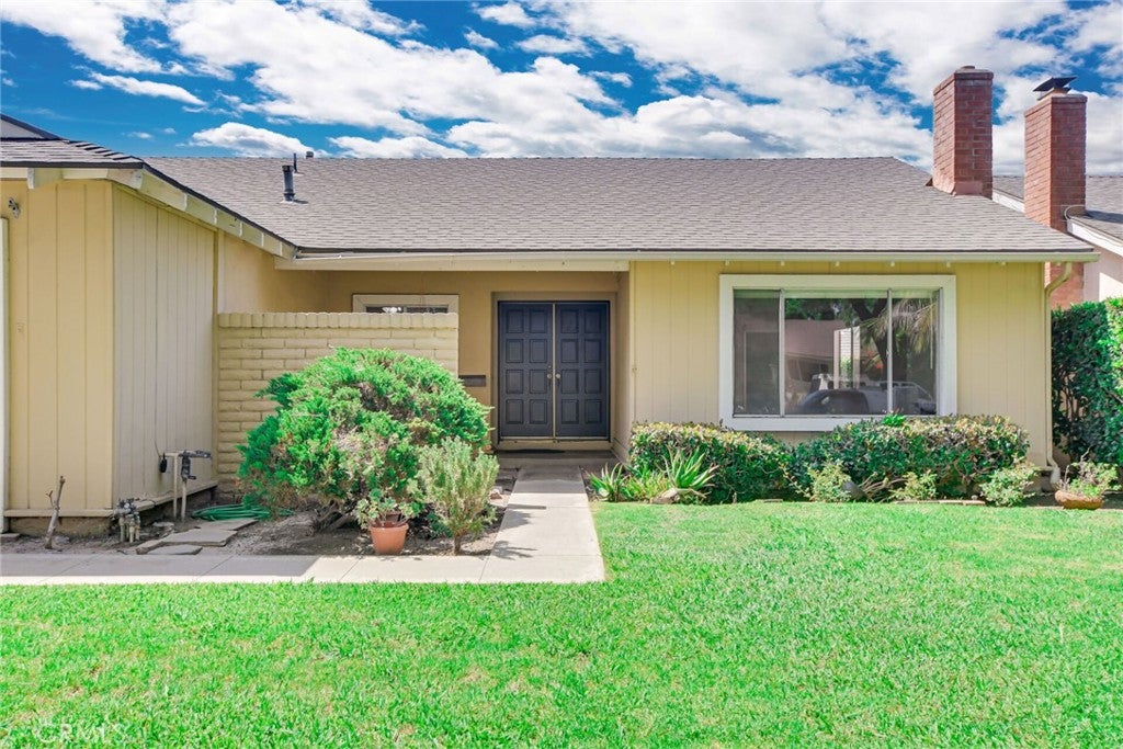 1010 W Orange