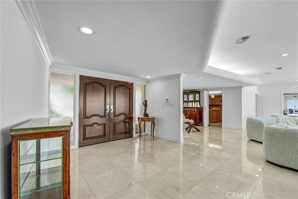 3938 Westfall Dr.