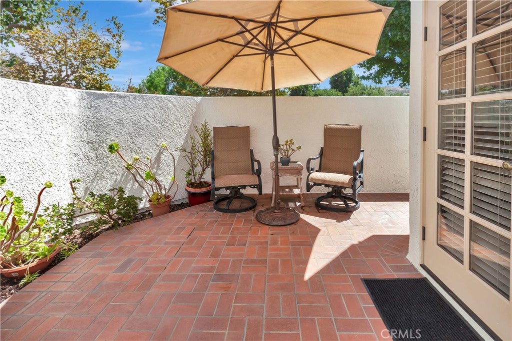 32065 Via Flores
