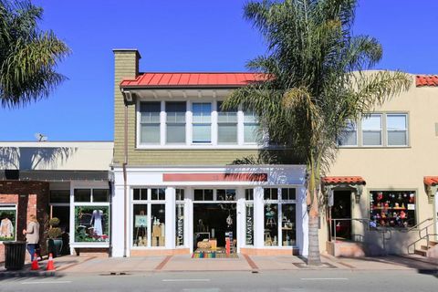 Photo of 112 Capitola Avenue #100, Capitola, CA 95010 (MLS # ML82046414)