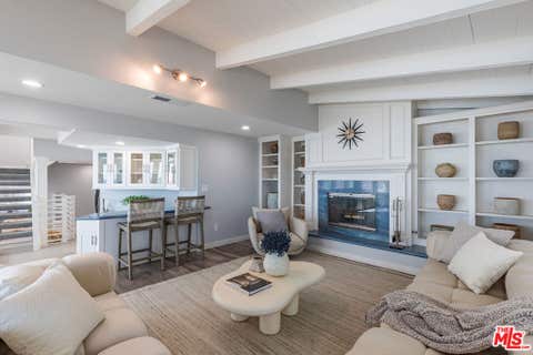Tiny photo for 1448 Nathan Lane, Ventura, CA 93001 (MLS # 26669117)