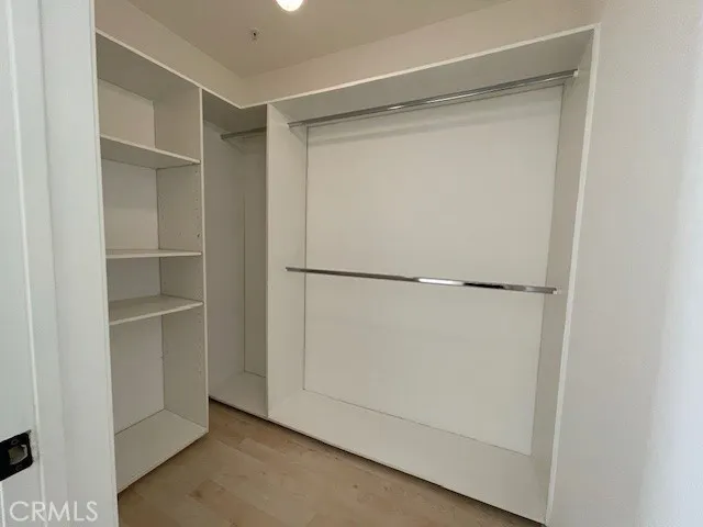 Sherman Oaks, California 91423, United States, 2 Bedrooms Bedrooms, ,3 BathroomsBathrooms,Residential,Active,234354