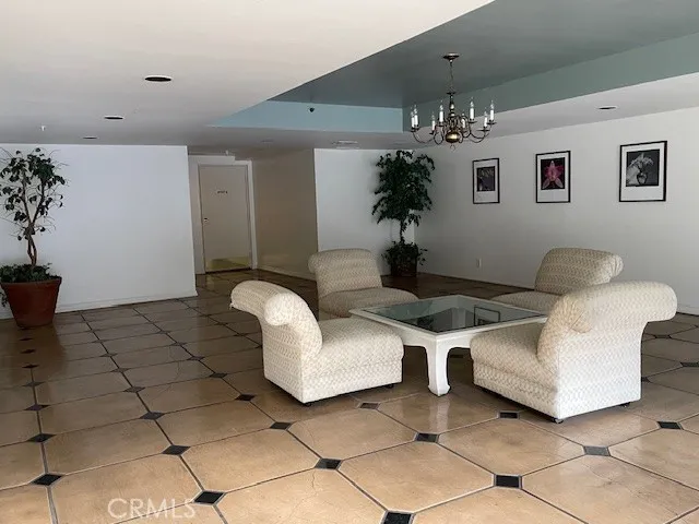 Sherman Oaks, California 91423, United States, 2 Bedrooms Bedrooms, ,3 BathroomsBathrooms,Residential,Active,234354