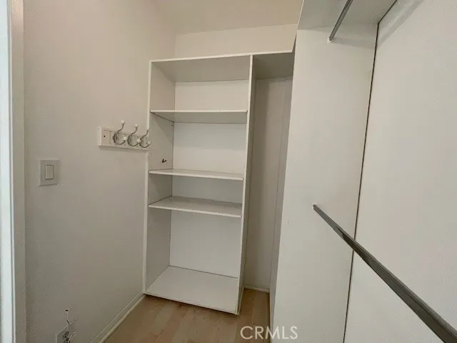 Sherman Oaks, California 91423, United States, 2 Bedrooms Bedrooms, ,3 BathroomsBathrooms,Residential,Active,234354