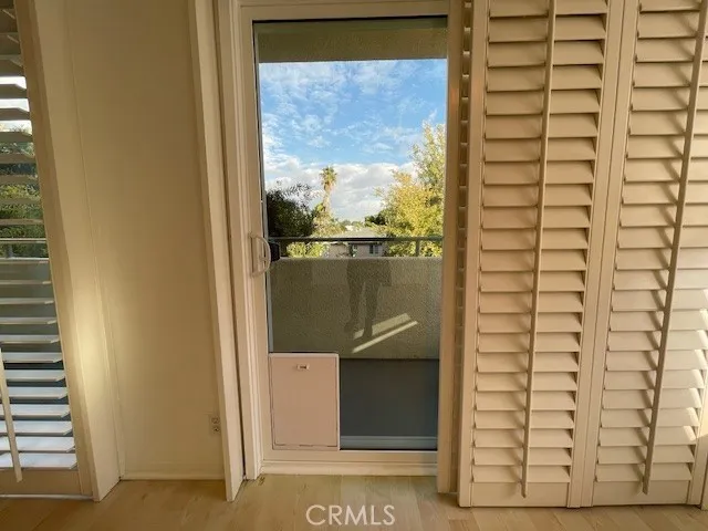 Sherman Oaks, California 91423, United States, 2 Bedrooms Bedrooms, ,3 BathroomsBathrooms,Residential,Active,234354