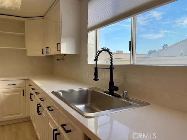 Sherman Oaks, California 91423, United States, 2 Bedrooms Bedrooms, ,3 BathroomsBathrooms,Residential,Active,234354