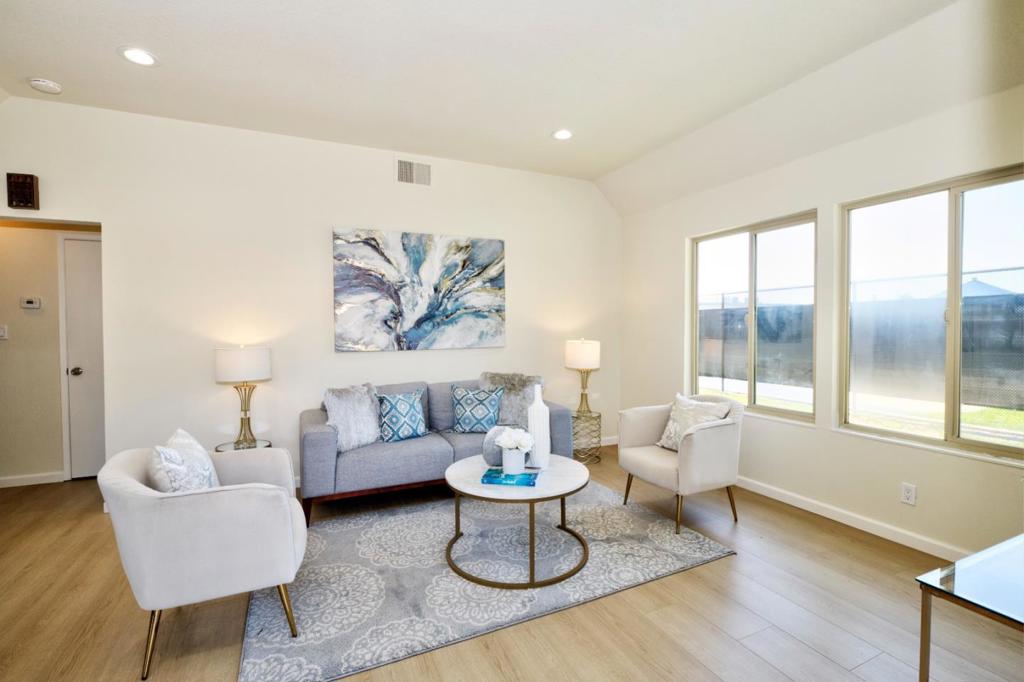 27785 Hummingbird Court