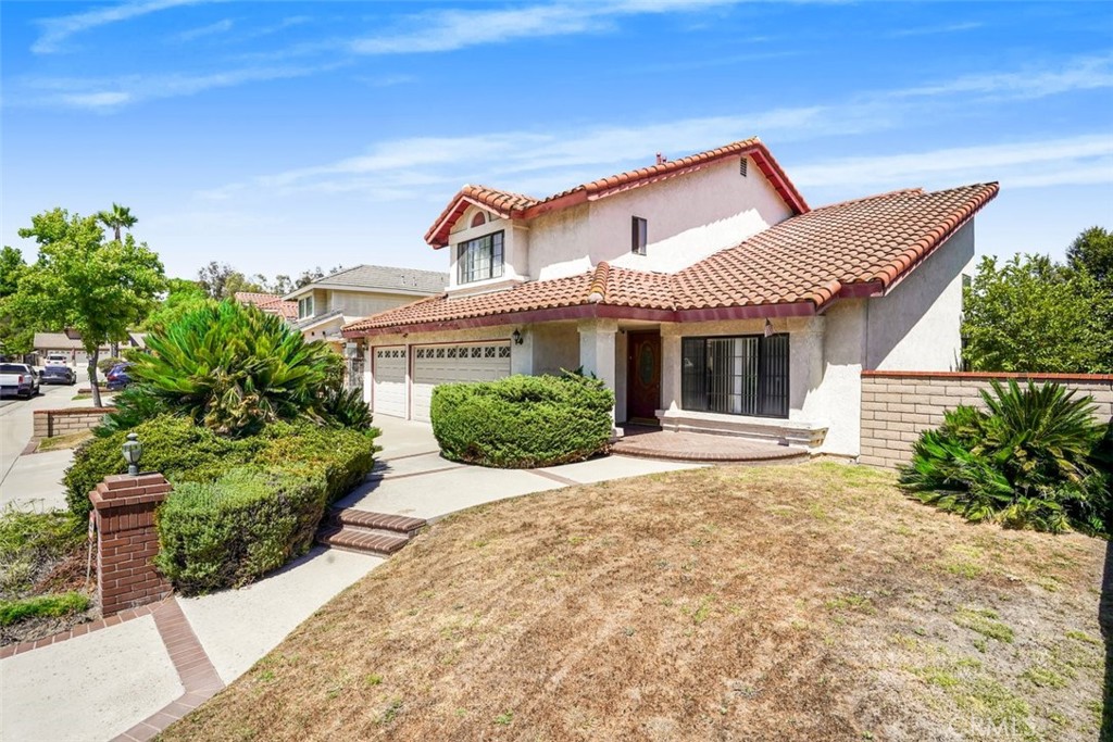 1126 Pebblewood Drive