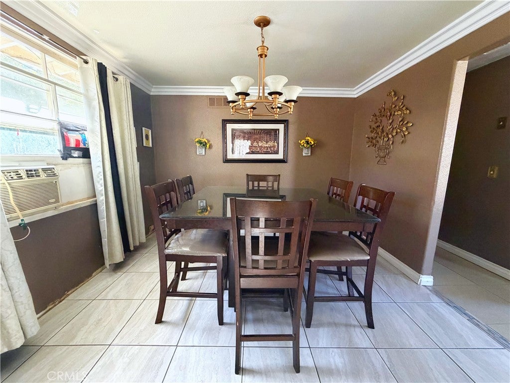 302 E Avenue R11