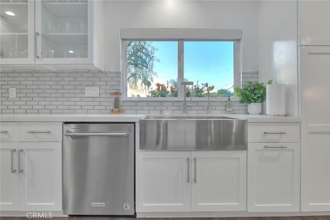 Photo of 1862 Bonnie Brae St, Pomona, CA 91767 (MLS # TR25224578)