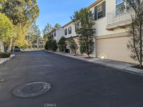 Photo of 27009 Channel Lane #7, Valencia, CA 91355 (MLS # SR26050706)