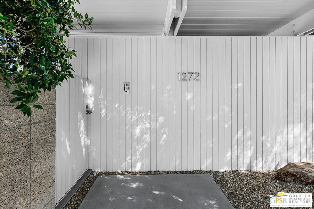 1272 E Verbena Drive