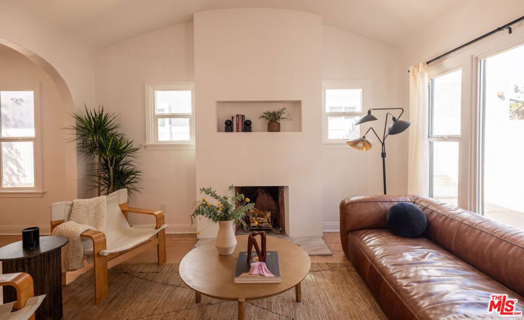 Photo of 3036 Atwater Avenue, Los Angeles, CA 90039 (MLS # 25614319)