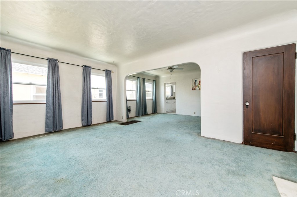 329 N Bushnell Avenue