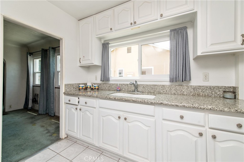 329 N Bushnell Avenue