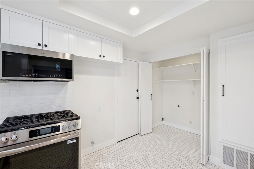 Newport Heights (NEWH) - Residential Lease