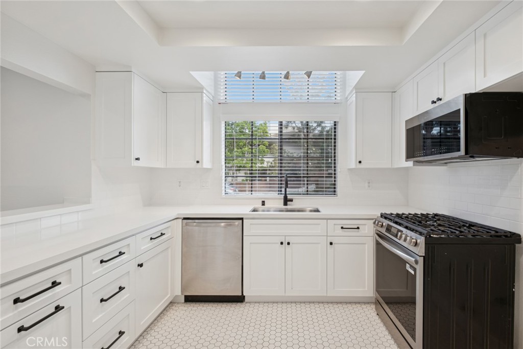 Newport Heights (NEWH) - Residential Lease