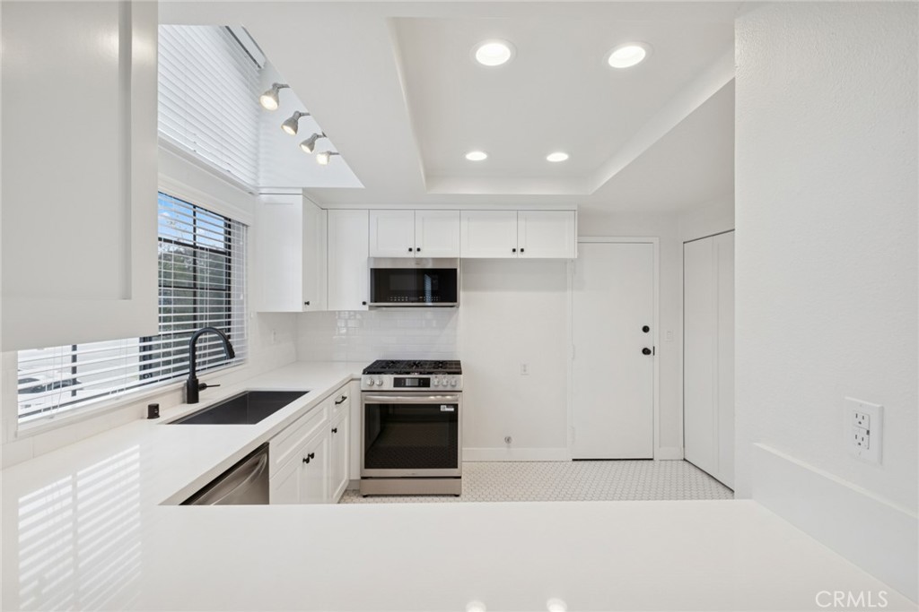 Newport Heights (NEWH) - Residential Lease