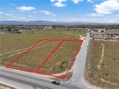 Photo of 37 Avenue L8, Quartz Hill, CA 93536 (MLS # SR26070671)