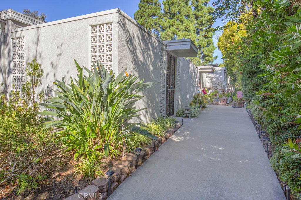 645 Avenida Sevilla A