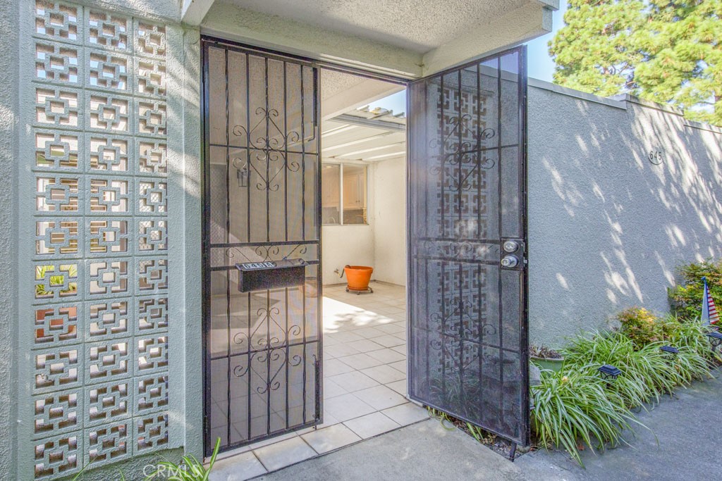 645 Avenida Sevilla A