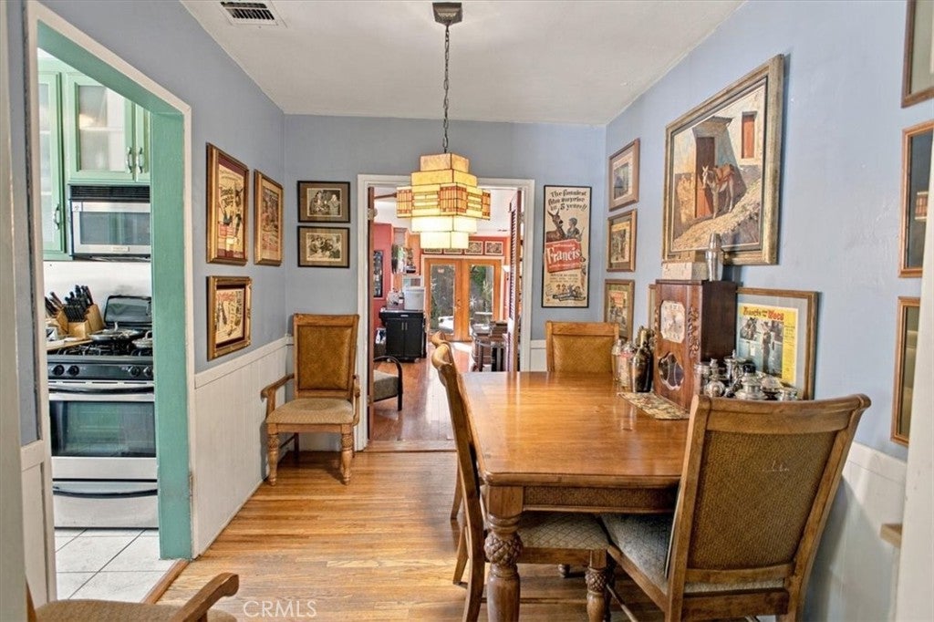 927 N Cordova
