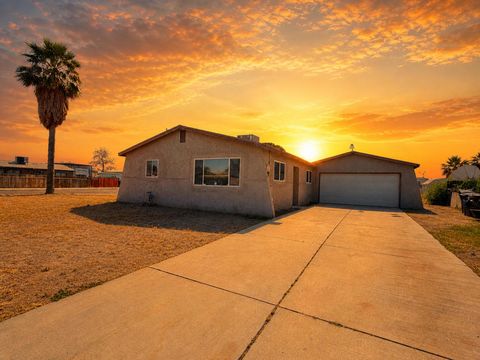 Photo of 627 Bell Lane, Blythe, CA 92225 (MLS # 219147261DA)