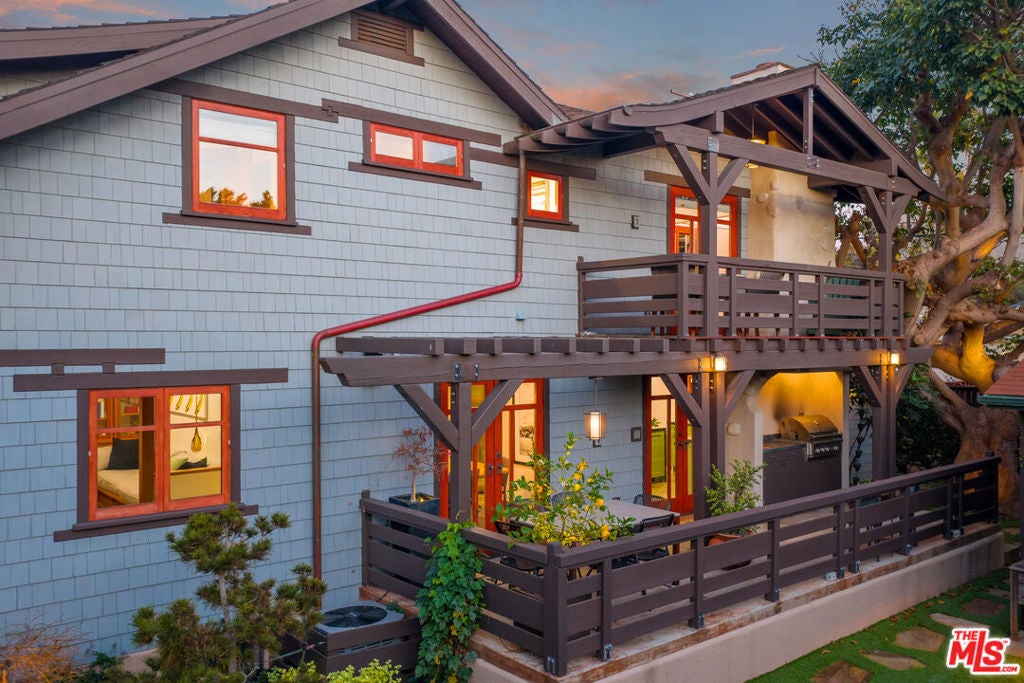 Photo of 702 Navy Street, Santa Monica, CA 90405 (MLS # 26846783)