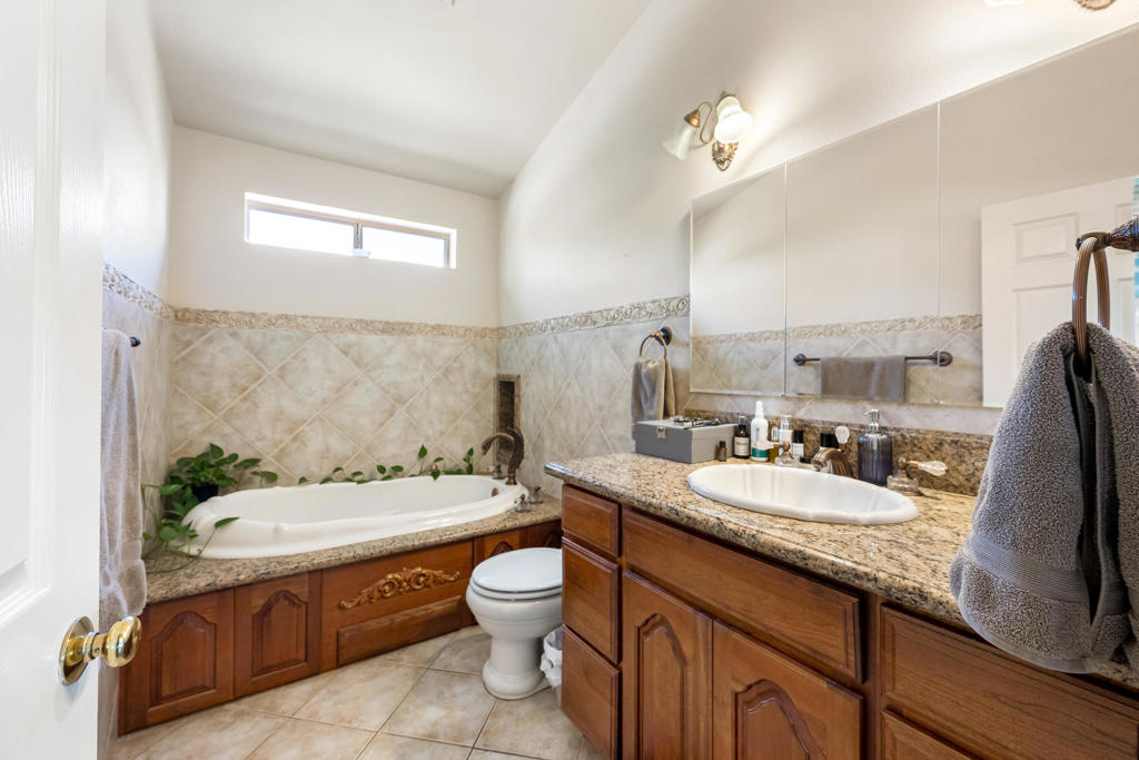 Vista Santa Rosa - Residential