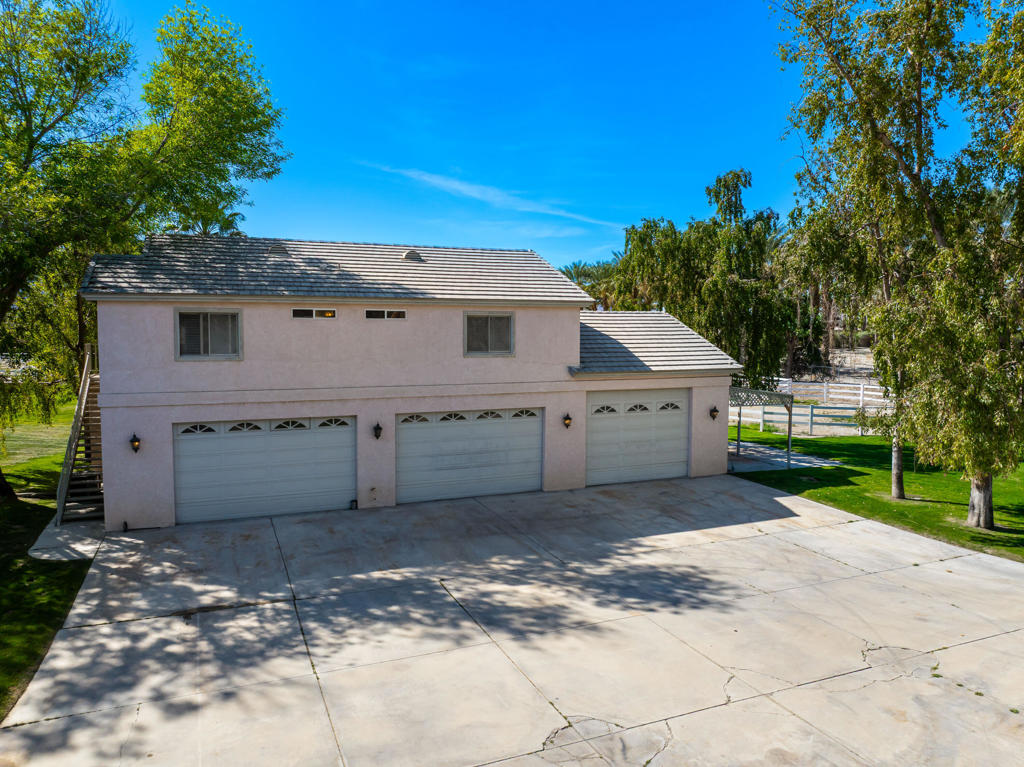 Vista Santa Rosa - Residential