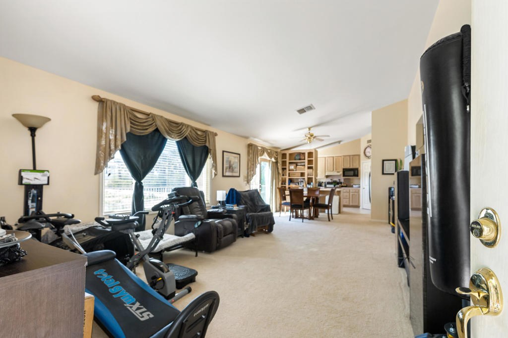 Vista Santa Rosa - Residential