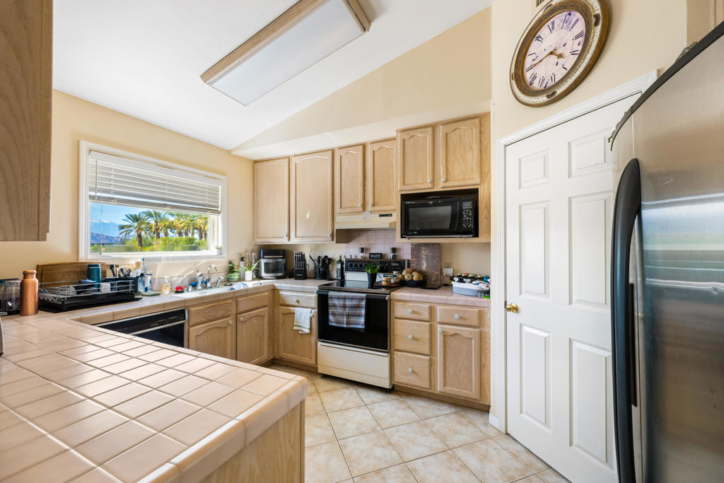 Vista Santa Rosa - Residential