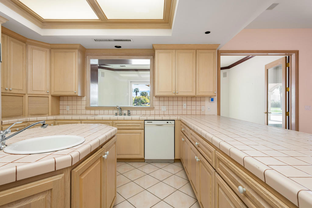 Vista Santa Rosa - Residential